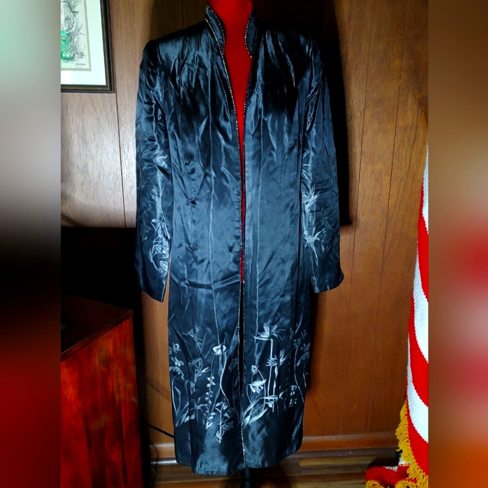 SOLDGorgeous Clara Clara By Vinette Couture Satin, Sequined Black Duster Size 10
